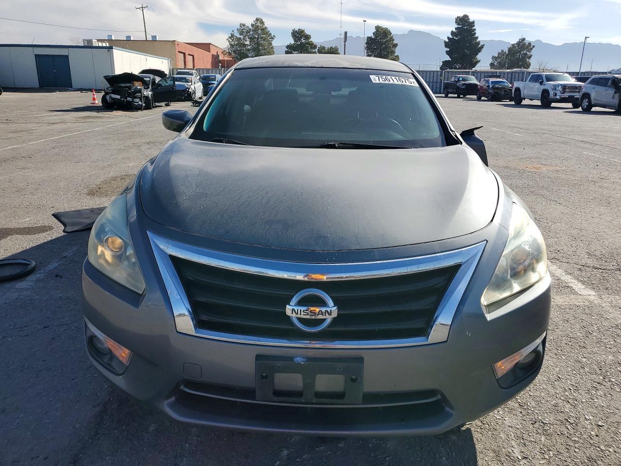 2015 Nissan Altima 2.5 - Image 5