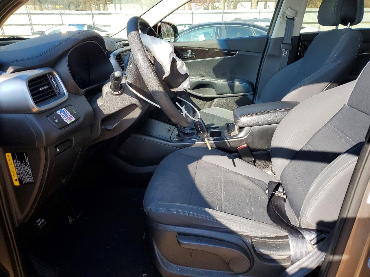 2016 Kia Sorento - Фото 7