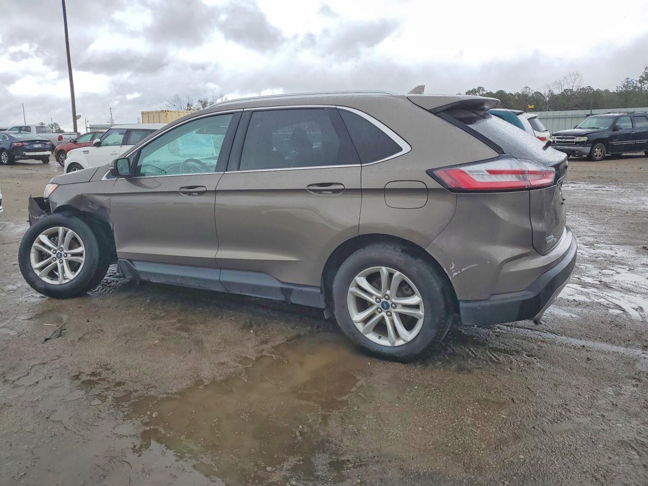 2019 Ford Edge - Фото 2