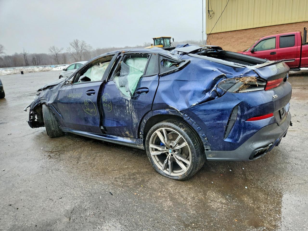 2021 BMW X6 M50I - Фото 2