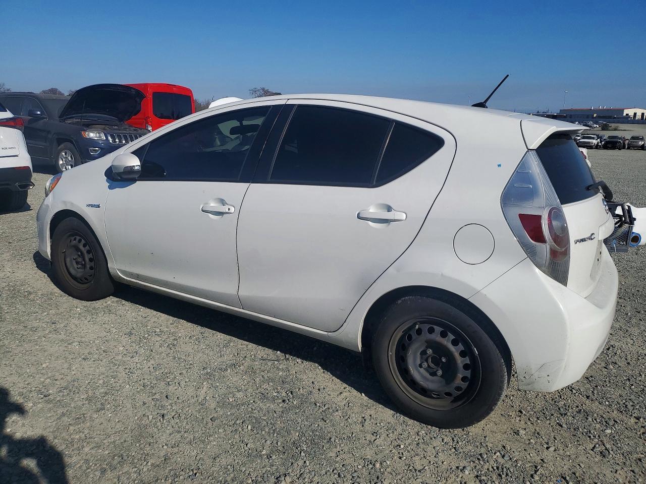 2013 Toyota Prius C - Фото 2