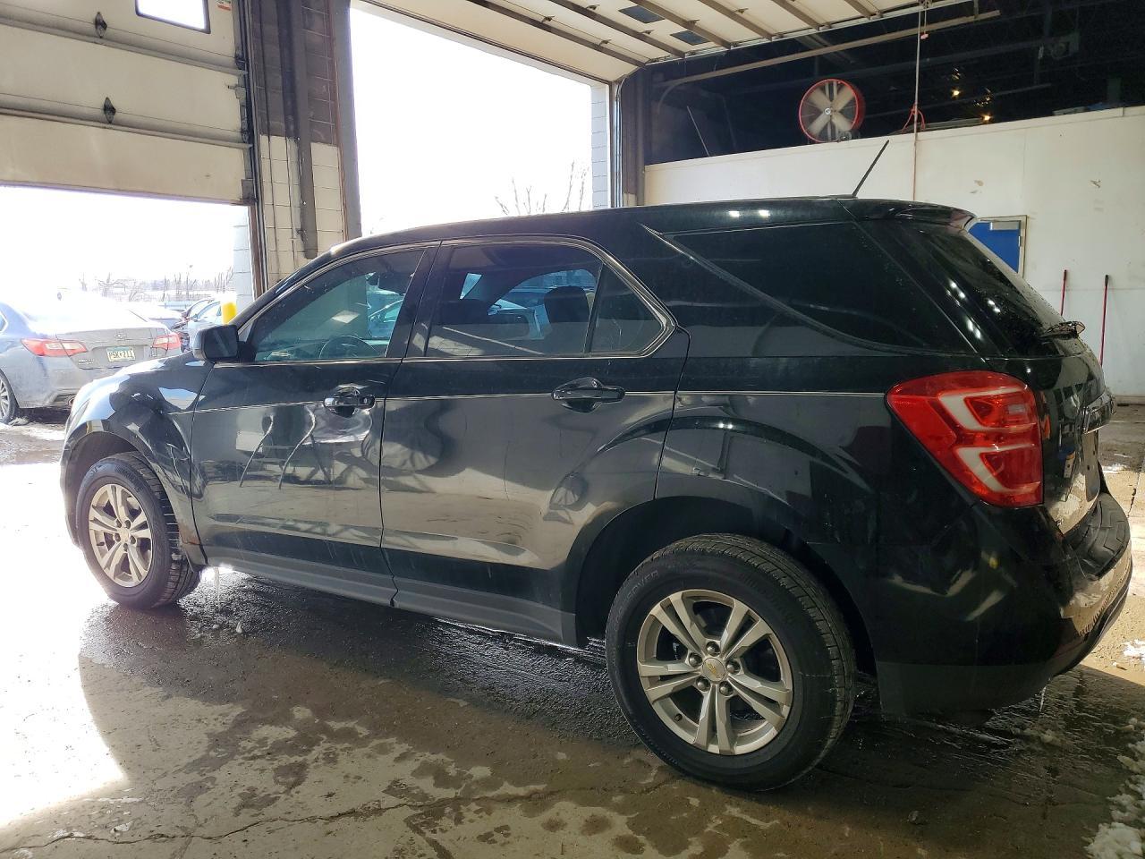 2016 Chevrolet Equinox Ls - Фото 2