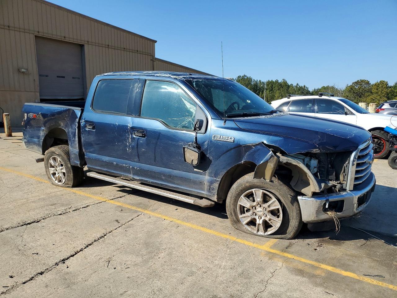 2015 Ford F150 Supercrew - Image 4