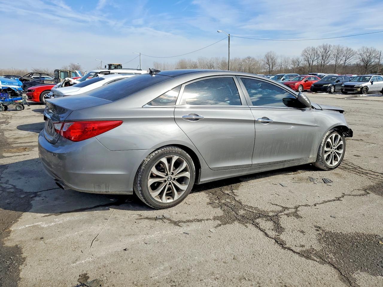2013 Hyundai Sonata Se - Image 3