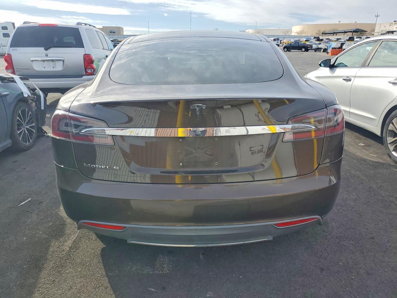 2013 Tesla Model S - Фото 6