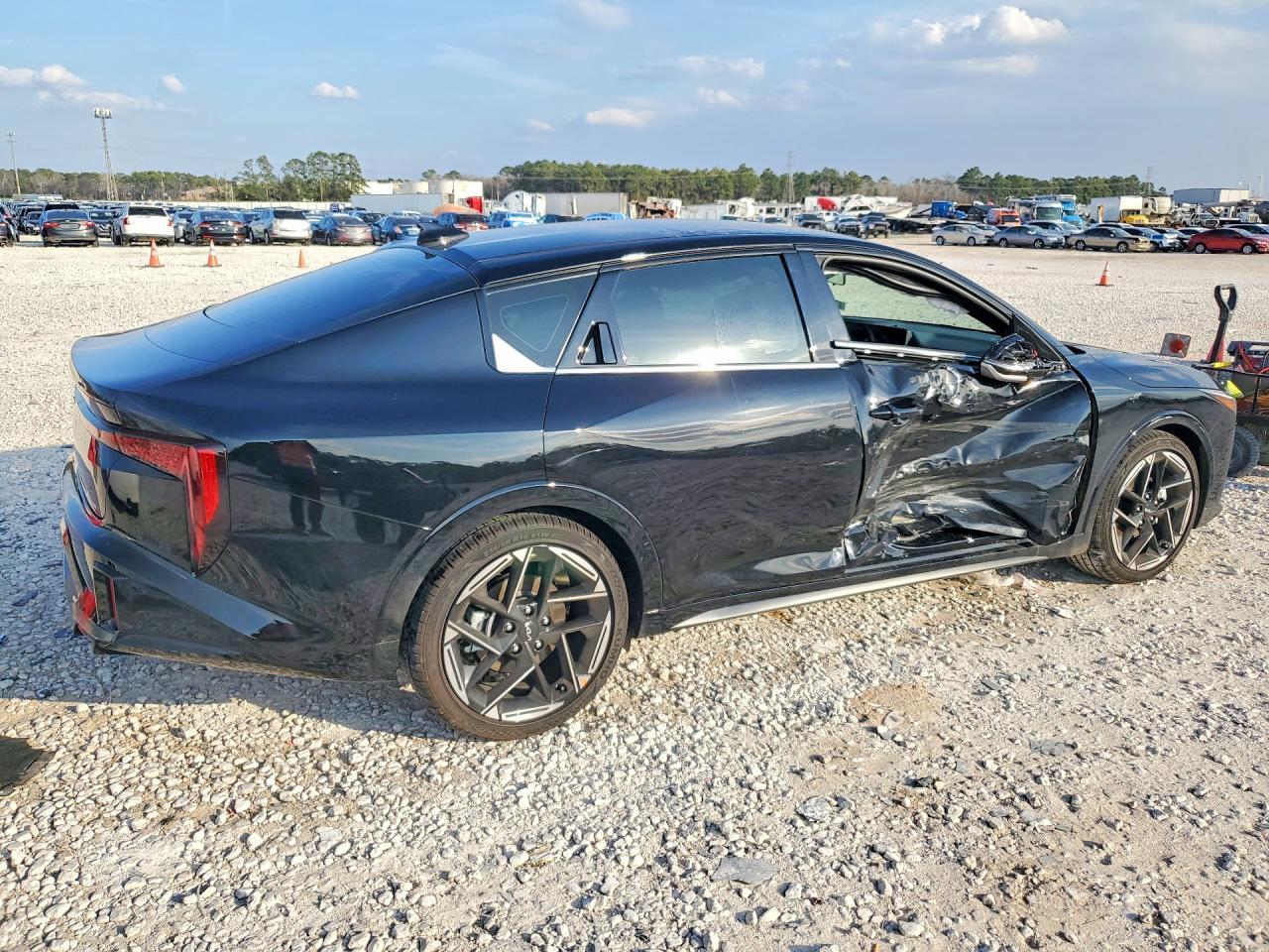 2025 Kia K4 Gt-Line - Фото 3