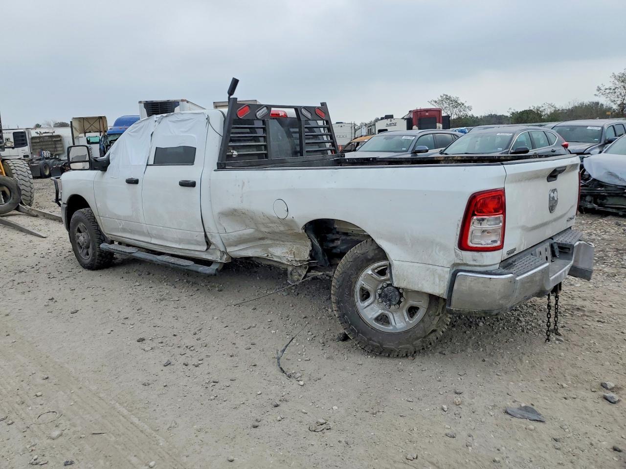 2024 Ram 2500 Tradesman - Фото 2