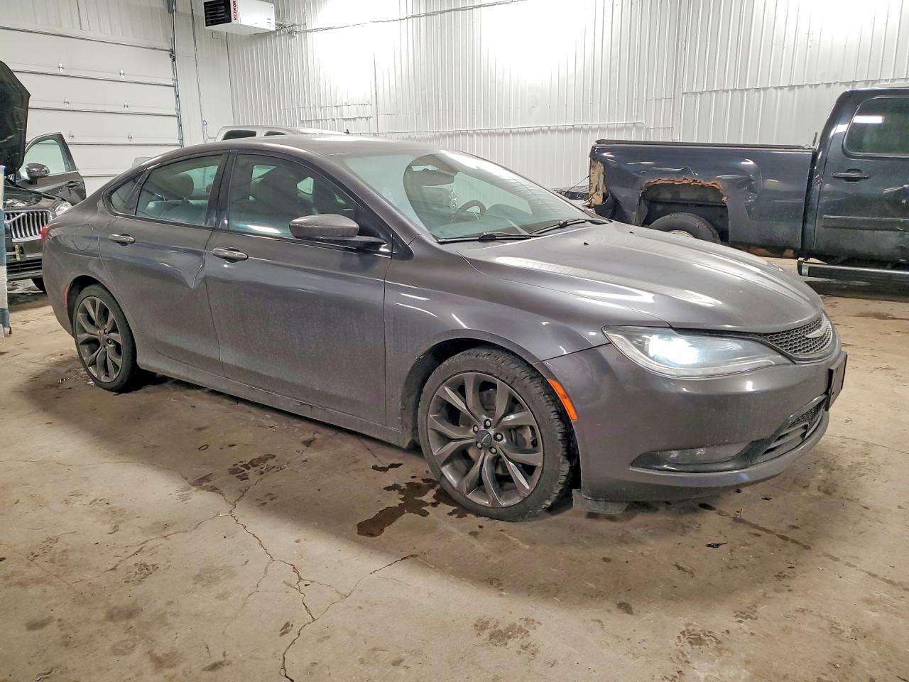 2015 Chrysler 200 S - Фото 4