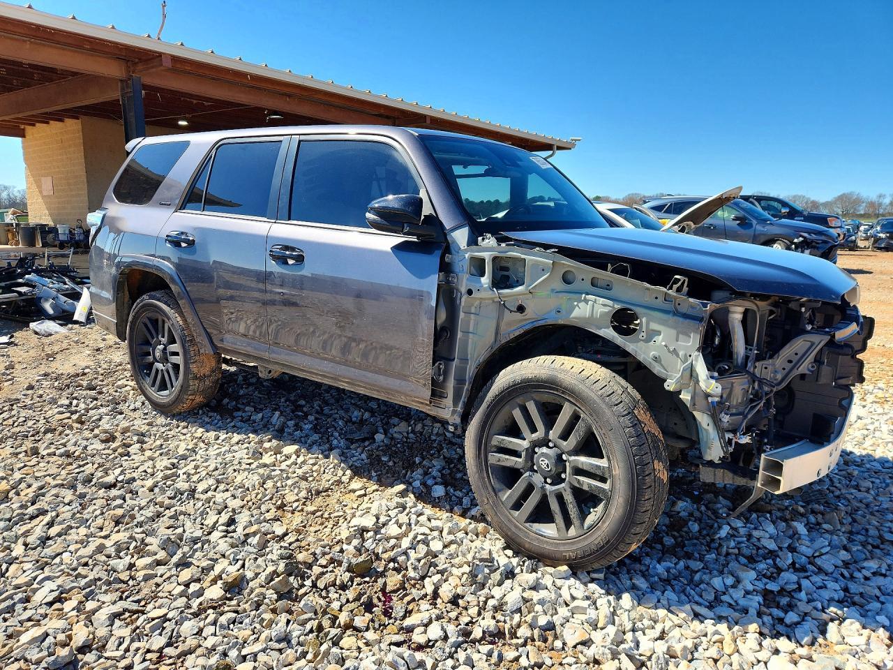 2021 Toyota 4Runner Nightshade Edition - Фото 4