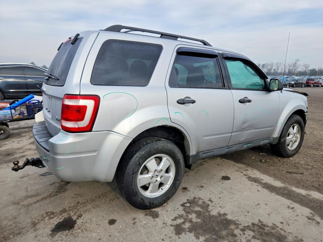 2011 Ford Escape Xlt - Фото 3