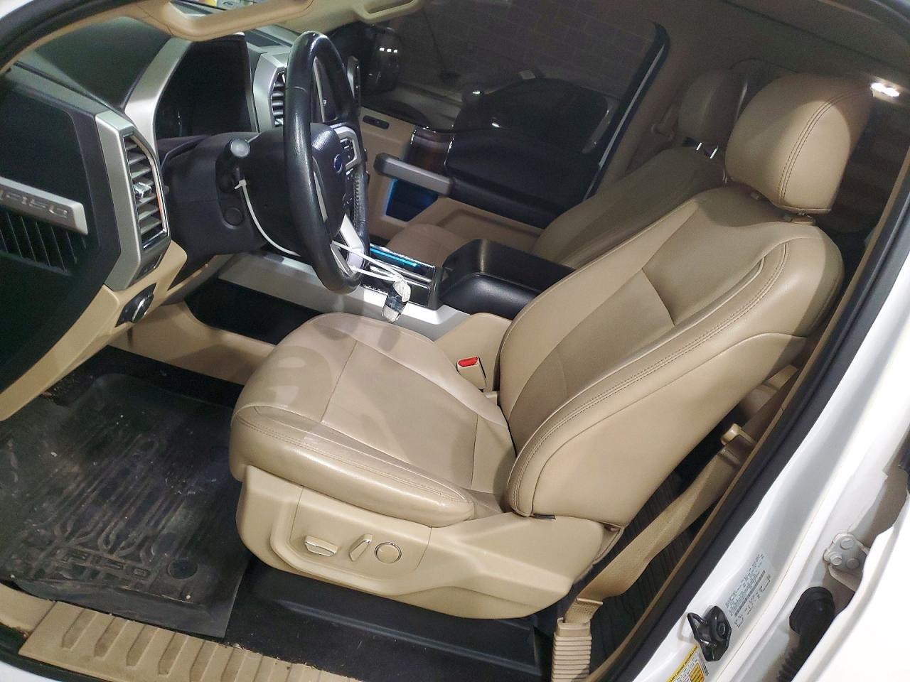 2015 Ford F150 Supercrew - Фото 7