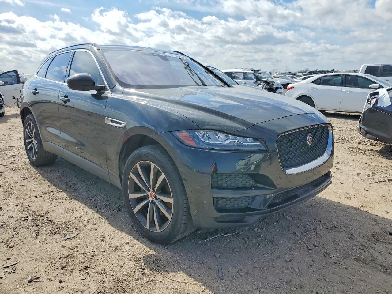 2017 Jaguar F-Pace Prestige - Image 4