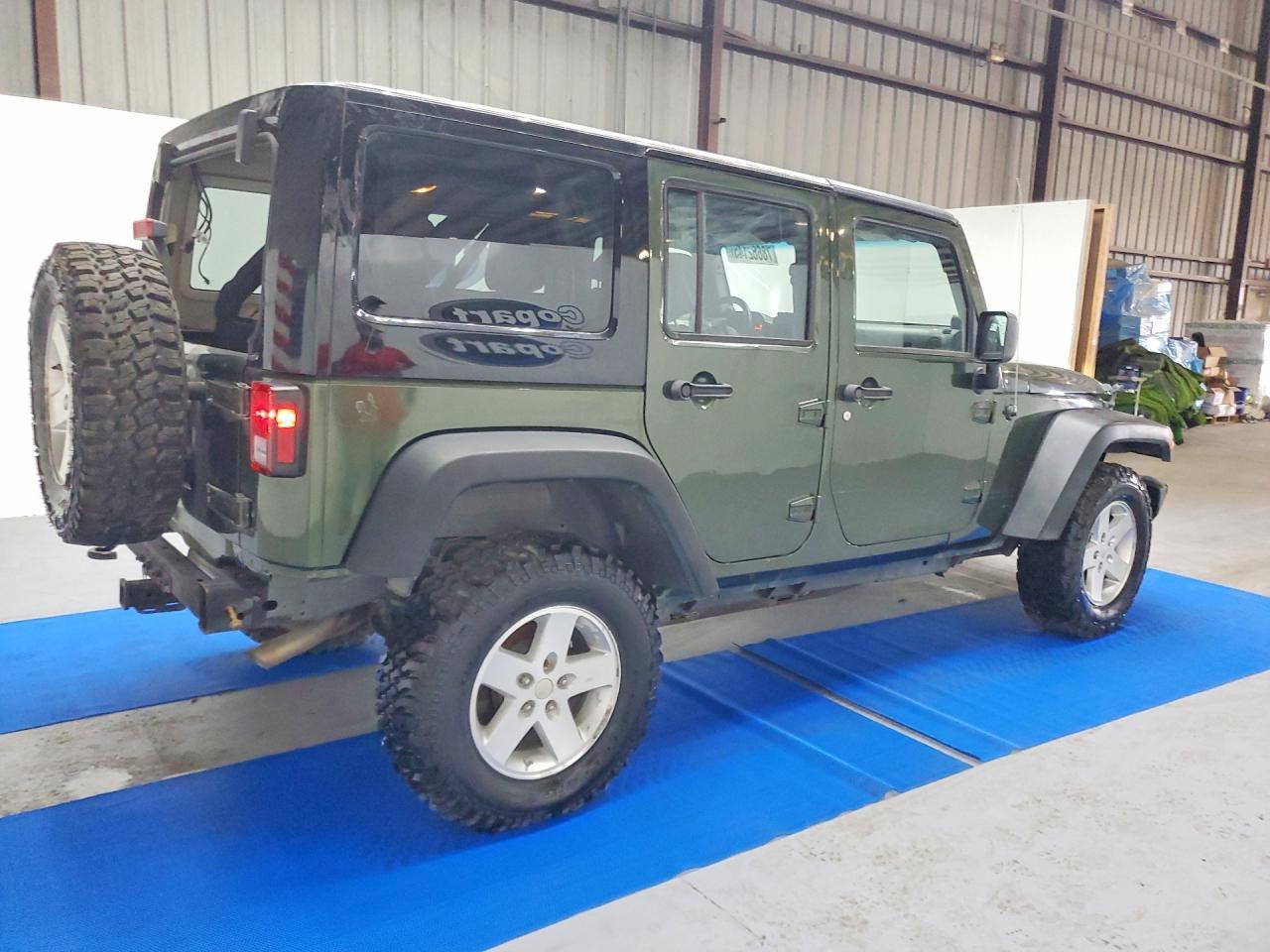 2008 Jeep Wrangler Unlimited Rubicon - Image 3