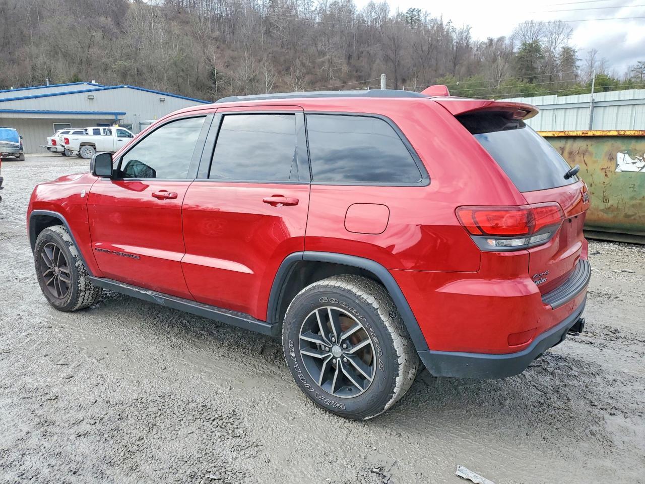 2017 Jeep Grand Cherokee Trailhawk - Фото 2