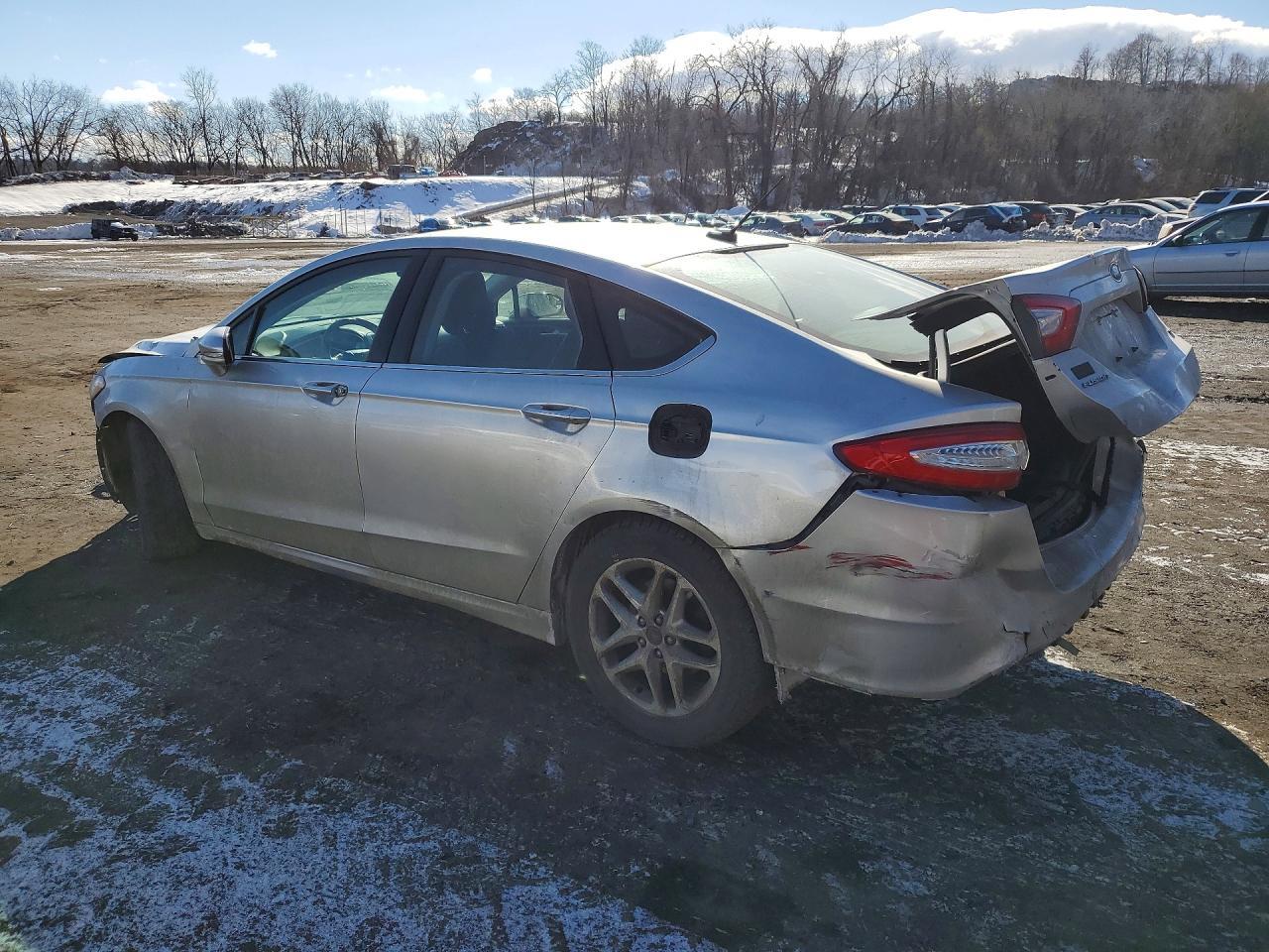 2013 Ford Fusion Se - Фото 2
