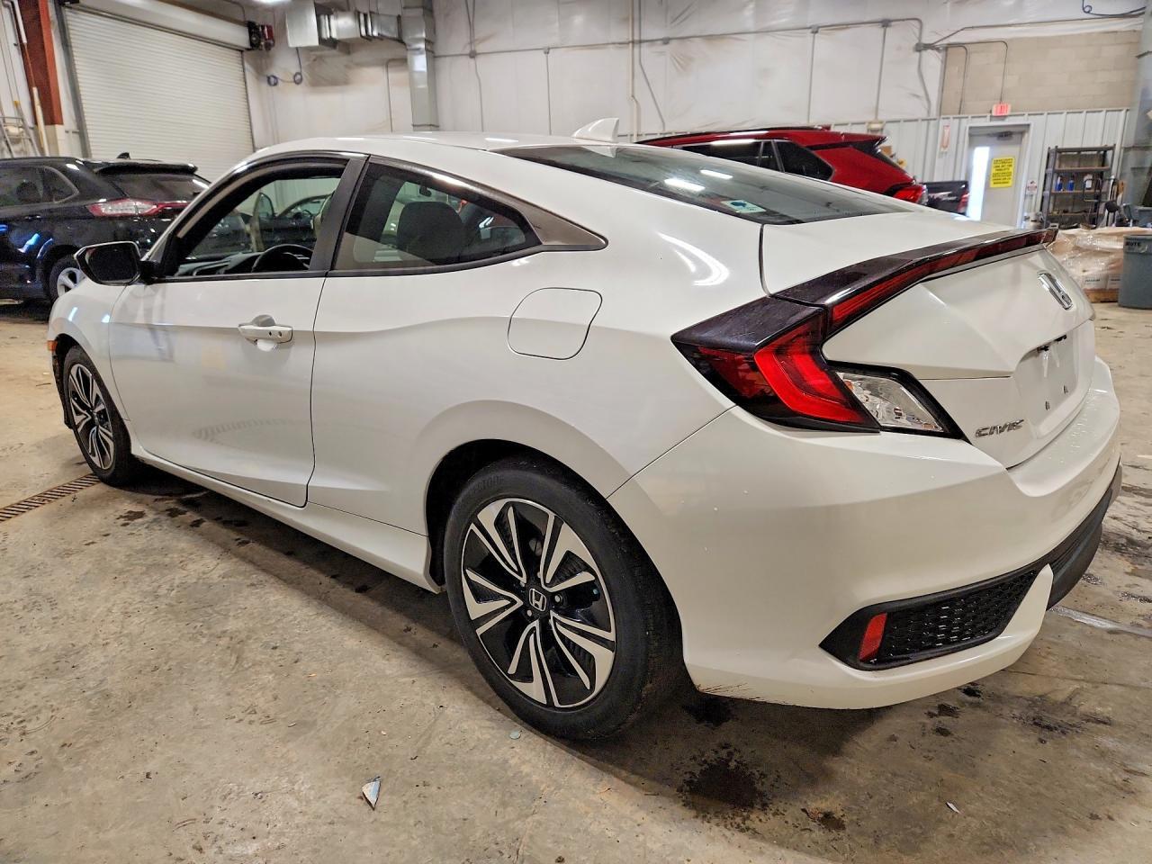 2017 Honda Civic Ex - Фото 2