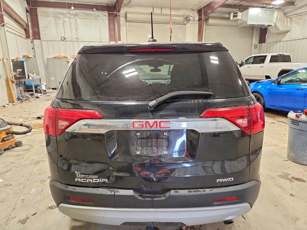 2017 GMC Acadia Sle - Image 6