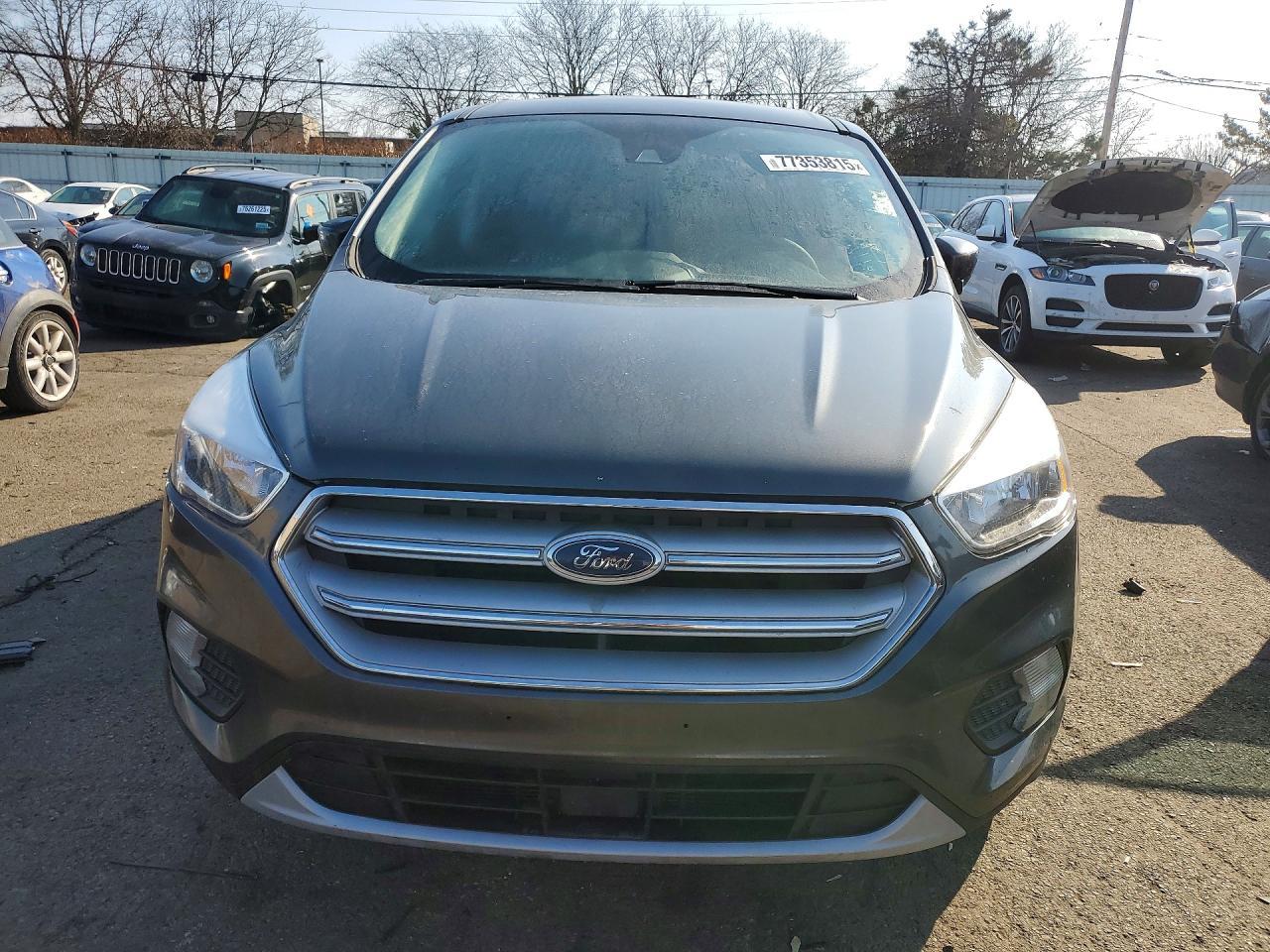 2019 Ford Escape Se - Фото 5