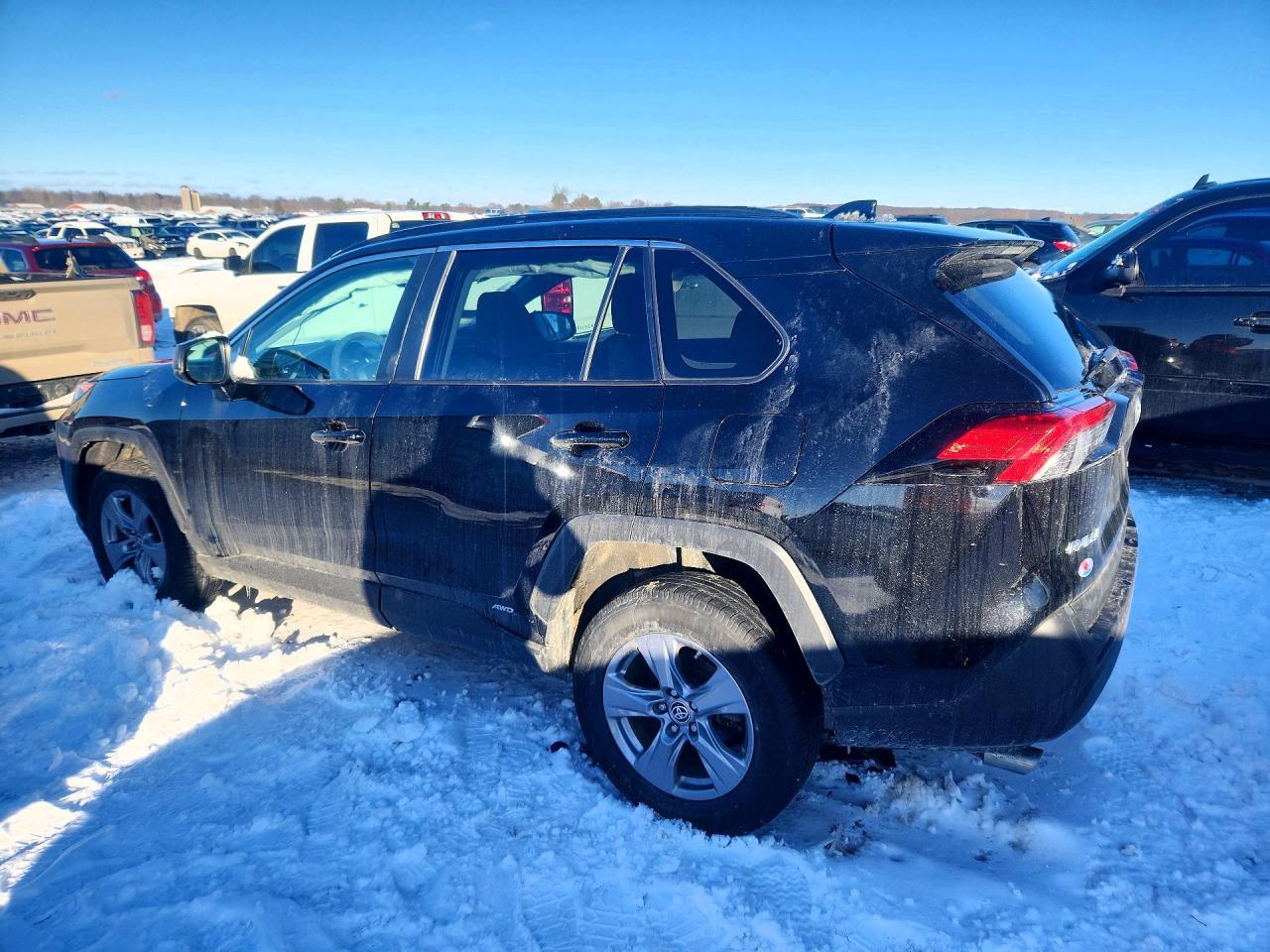 2022 Toyota Rav4 Le - Фото 2