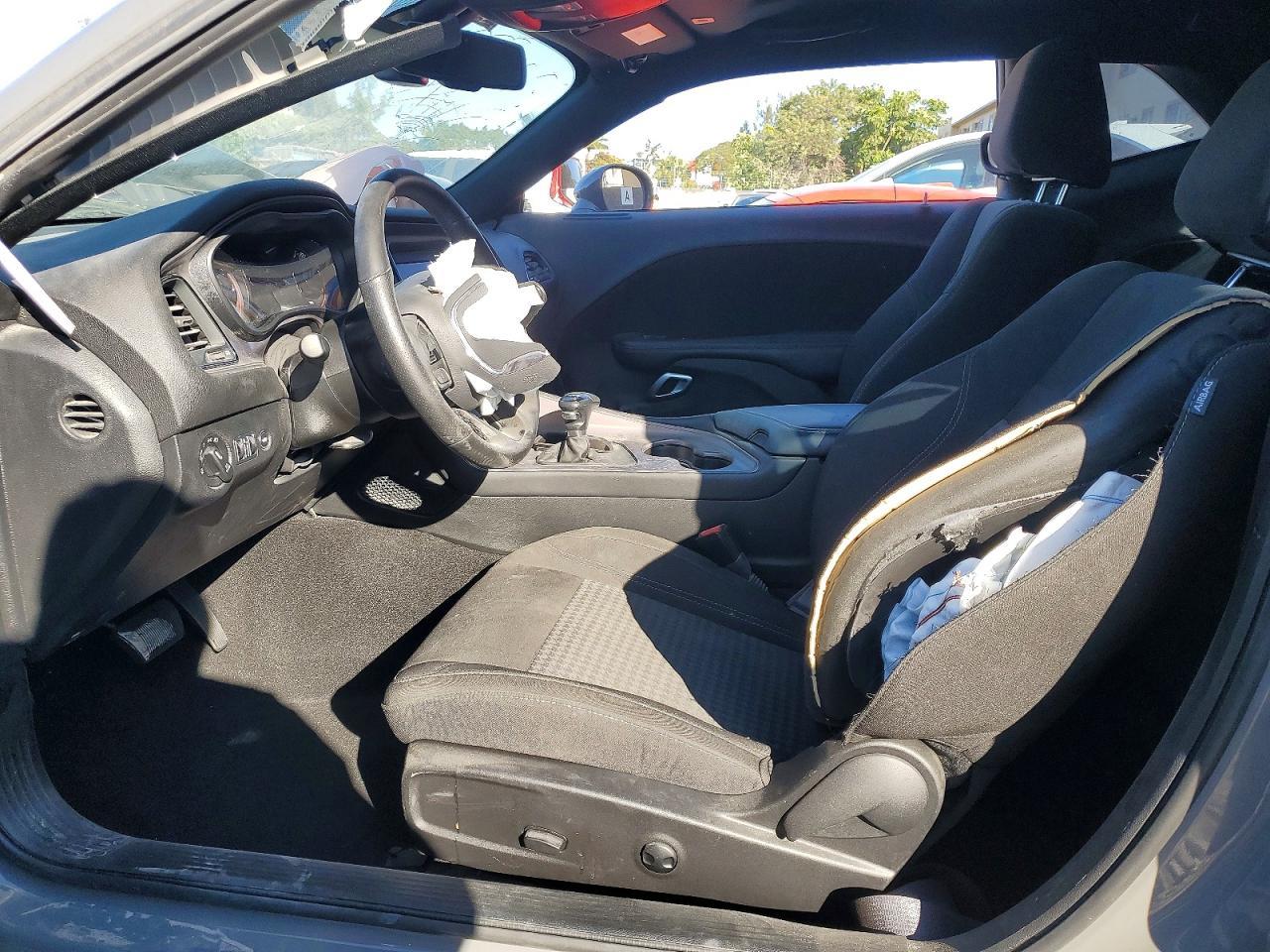 2023 Dodge Challenger Sxt - Image 7