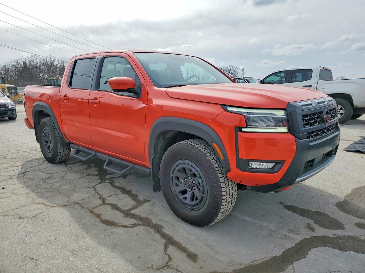 2025 Nissan Frontier Pro-4X - Фото 4
