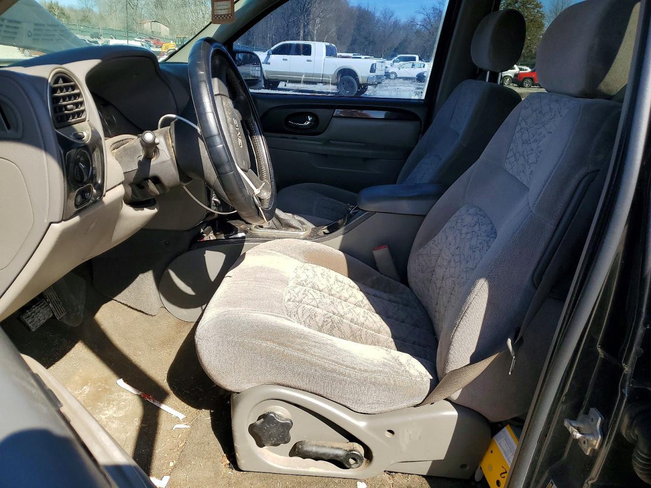 2004 GMC Envoy - Фото 7