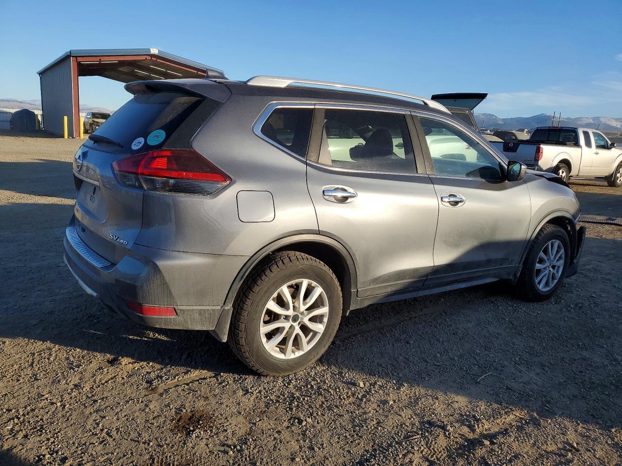 2018 Nissan Rogue S - Фото 3