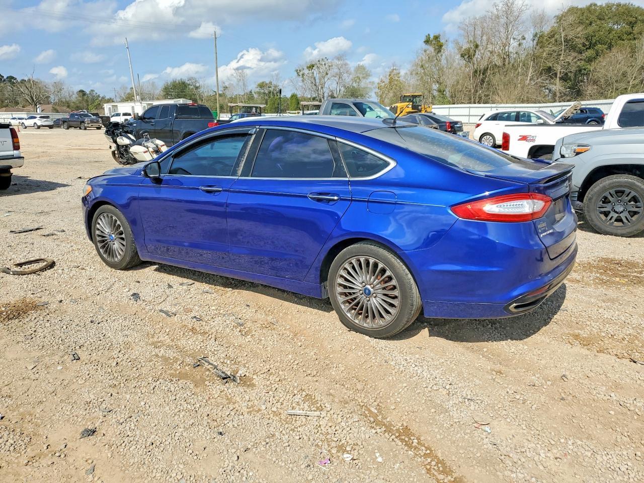 2013 Ford Fusion Titanium - Фото 2