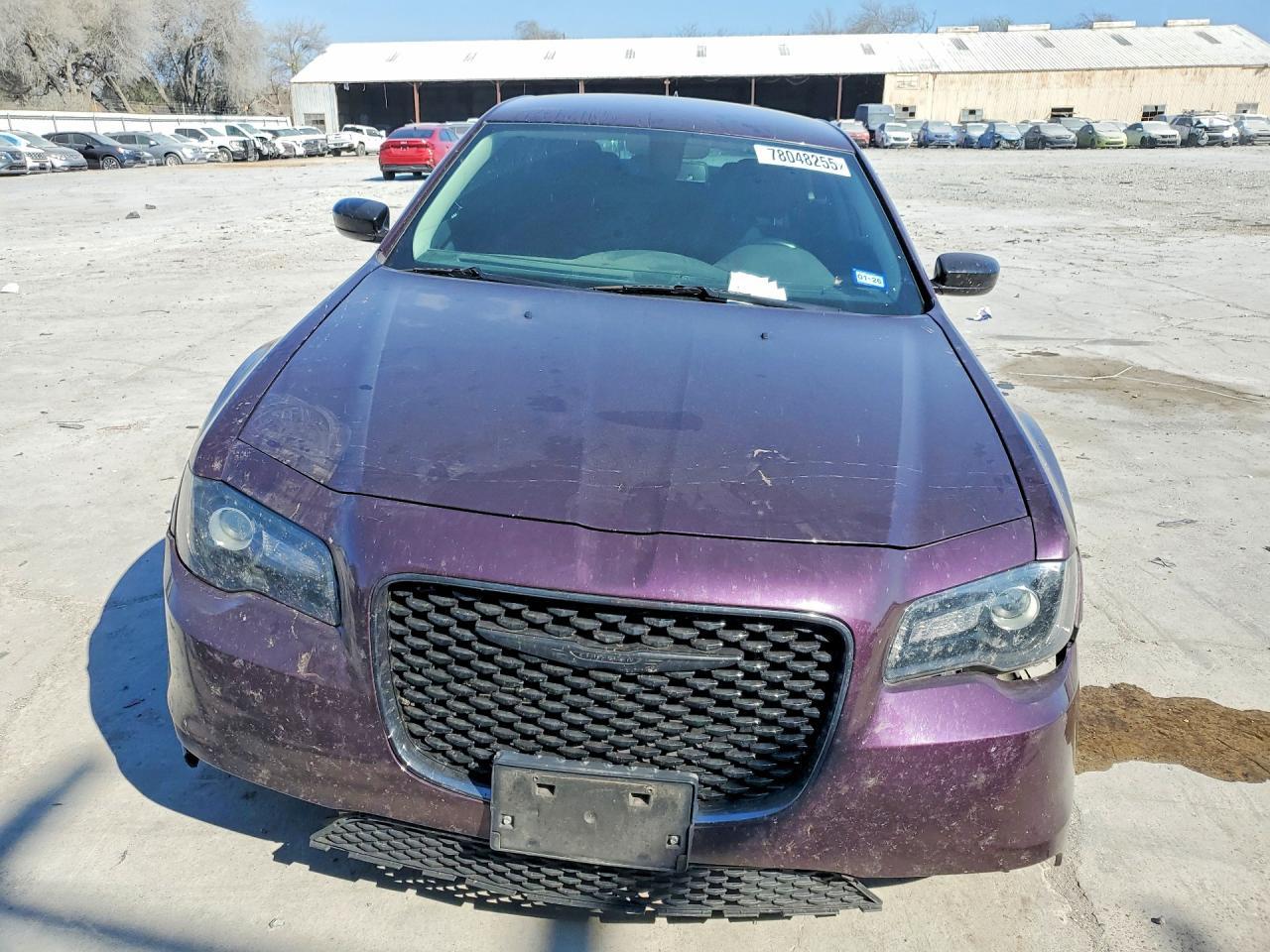 2020 Chrysler 300 Touring - Image 5