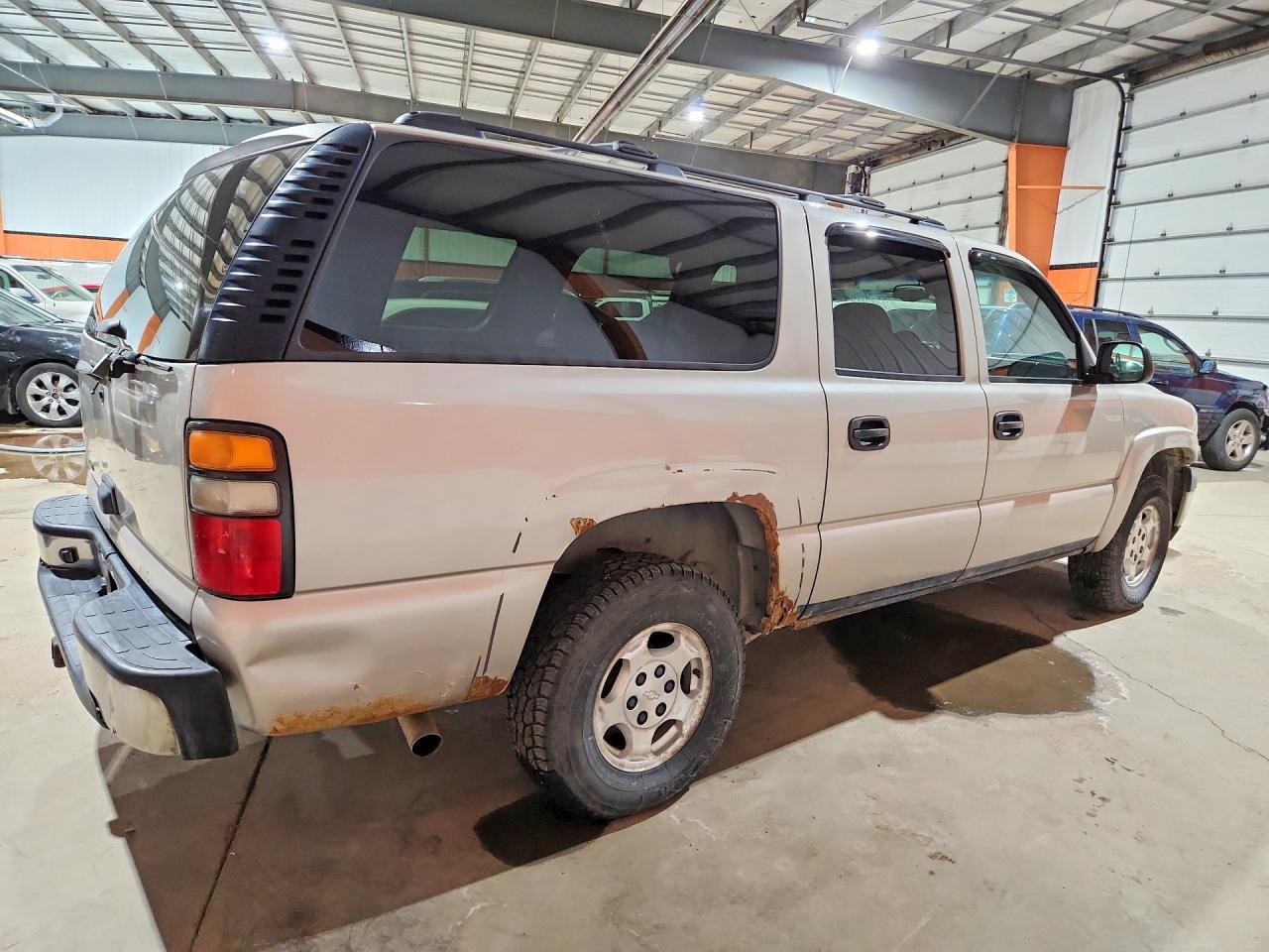 2006 Chevrolet Suburban K1500 - Фото 3
