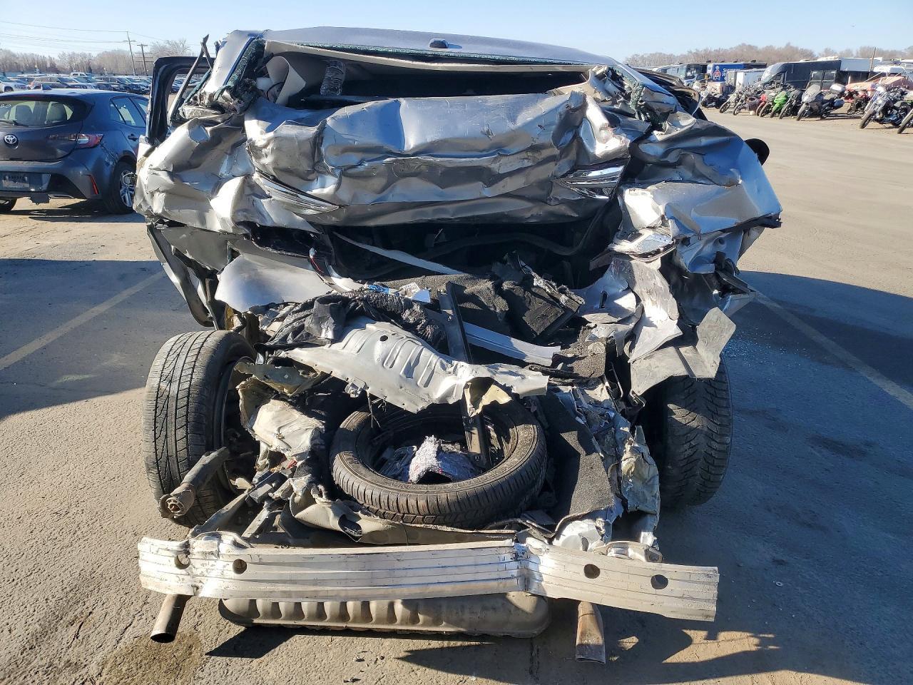 2015 Chrysler 200 C - Фото 6