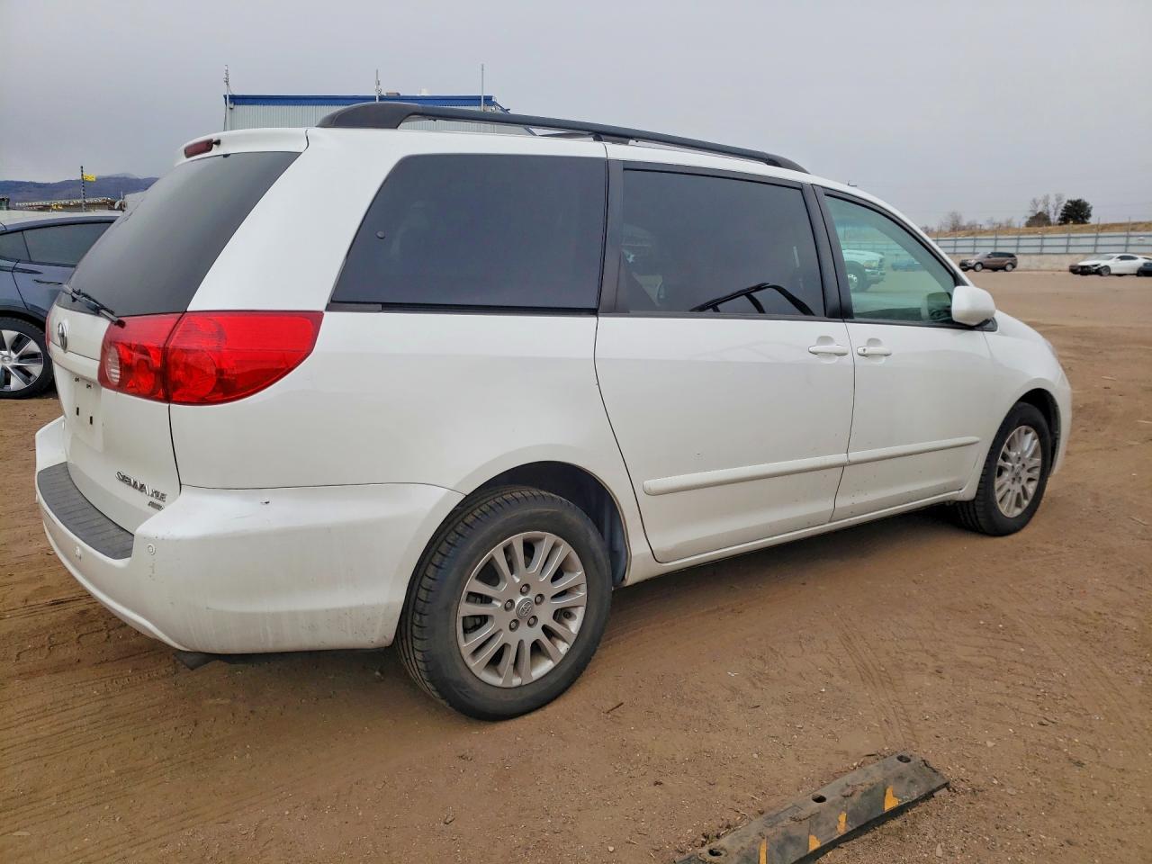 2007 Toyota Sienna Xle - Фото 3