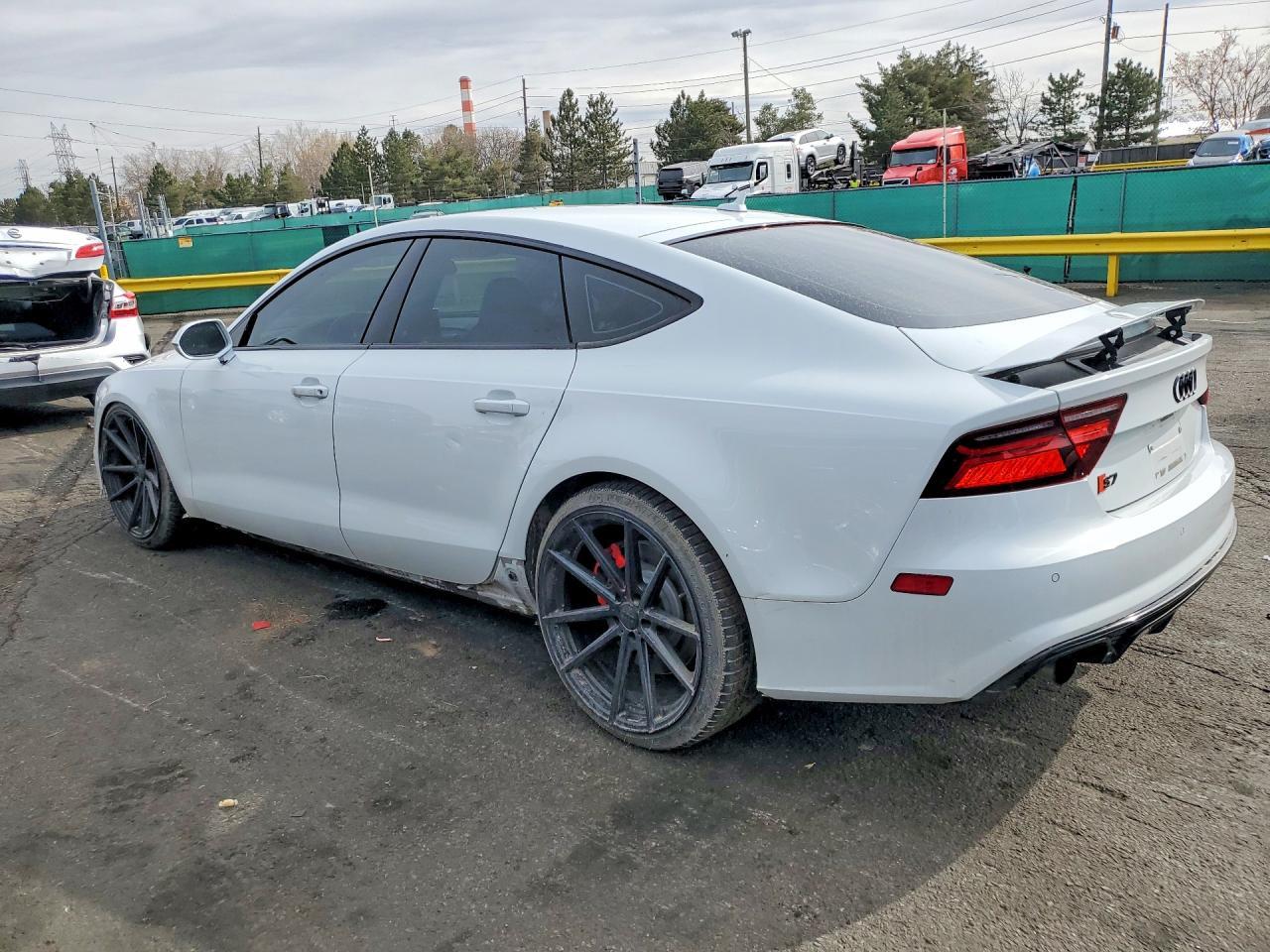 2017 Audi S7 Premium Plus - Фото 2