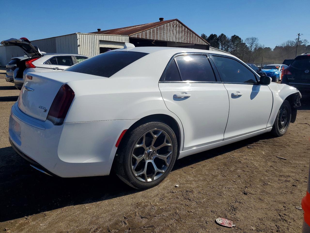 2018 Chrysler 300 S - Image 3