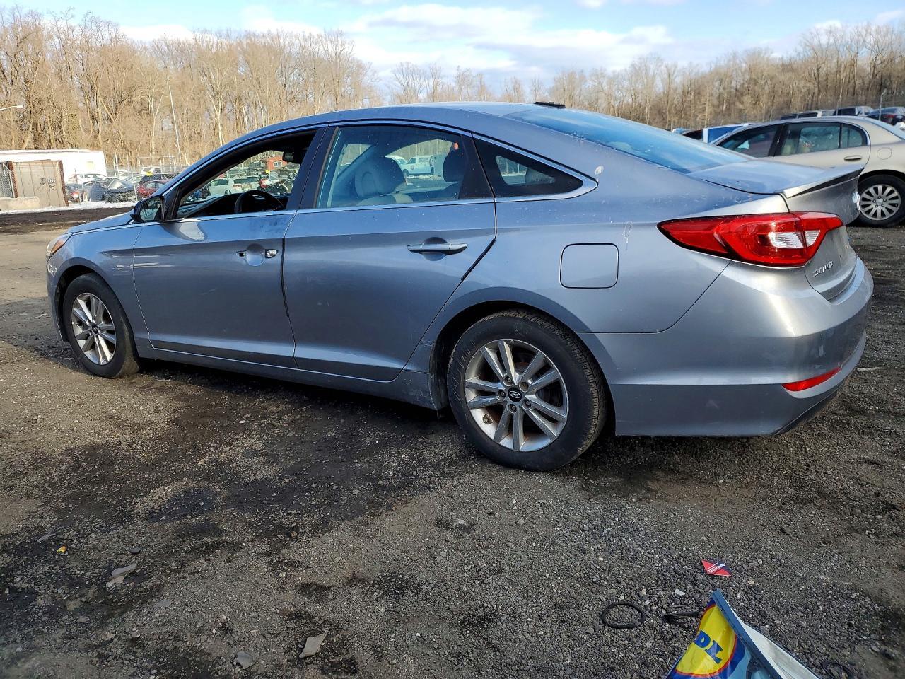 2016 Hyundai Sonata Se - Фото 2