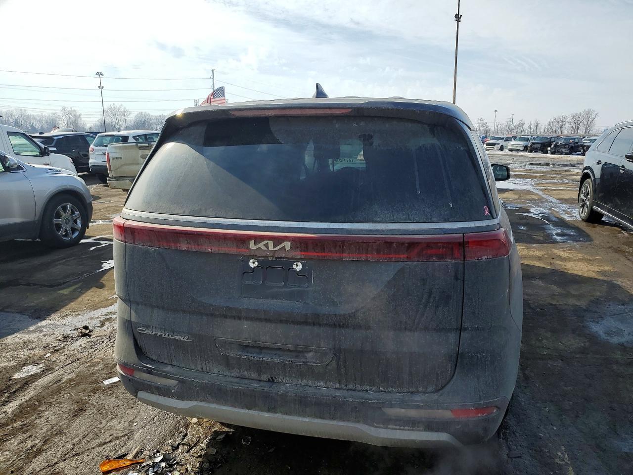 2022 Kia Carnival Lx - Фото 6