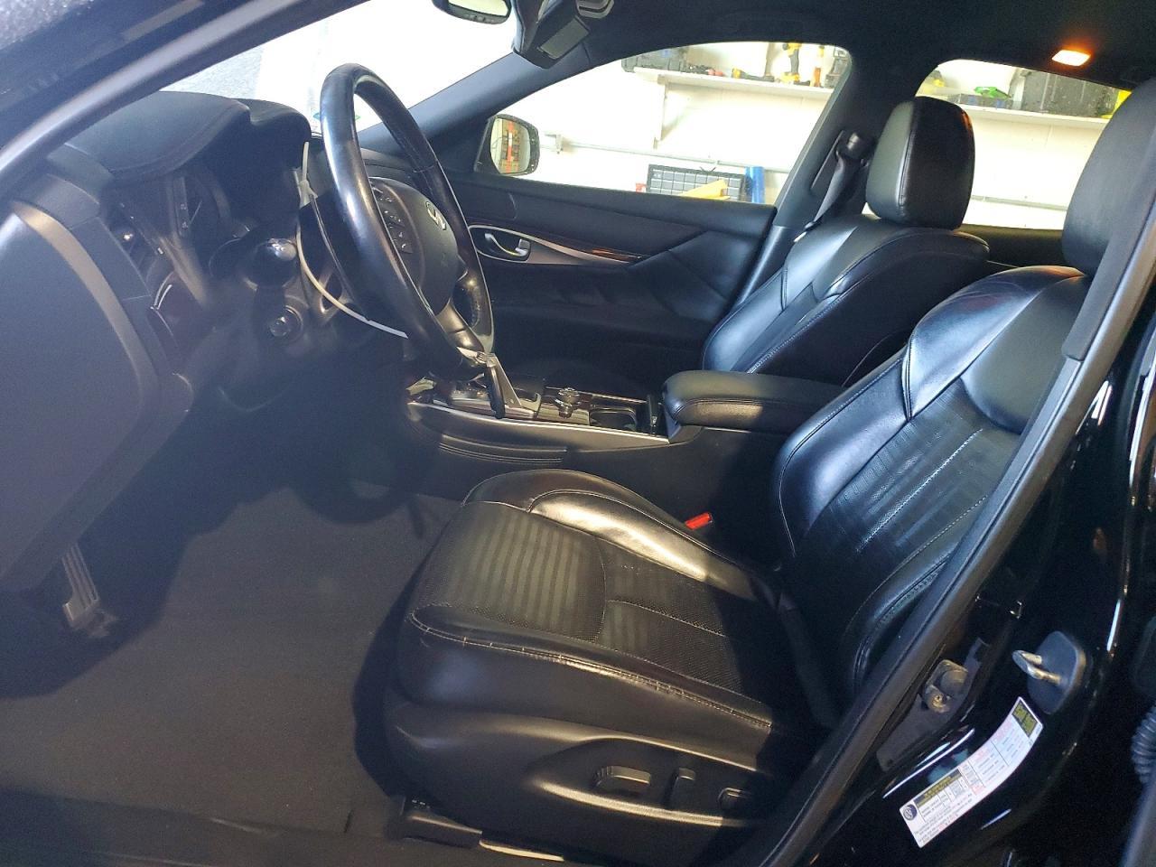 2015 Infiniti Q70 3.7 - Image 7