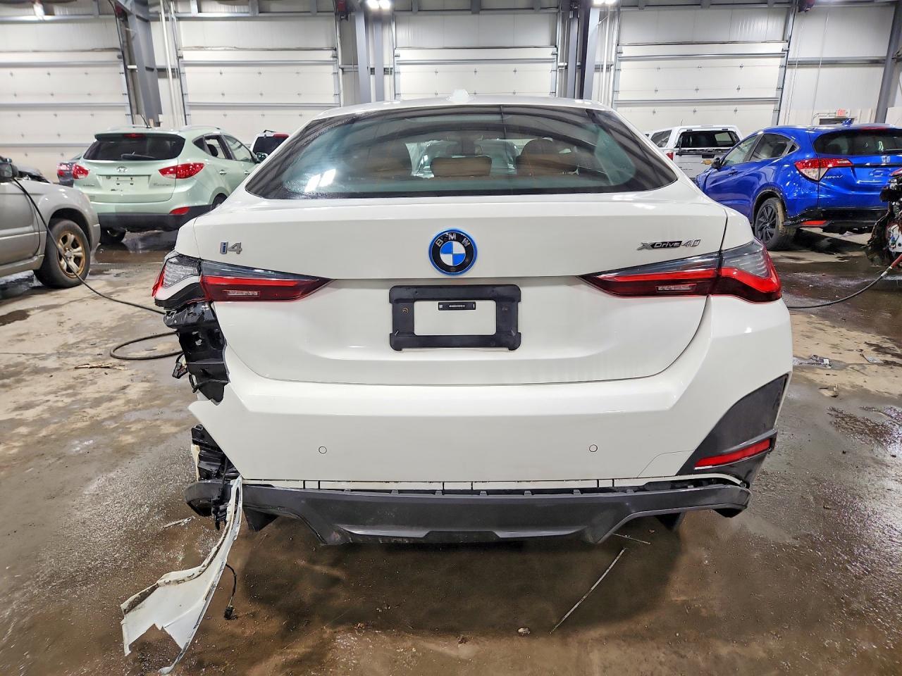 2024 BMW I4 xDrive 40 - Фото 6