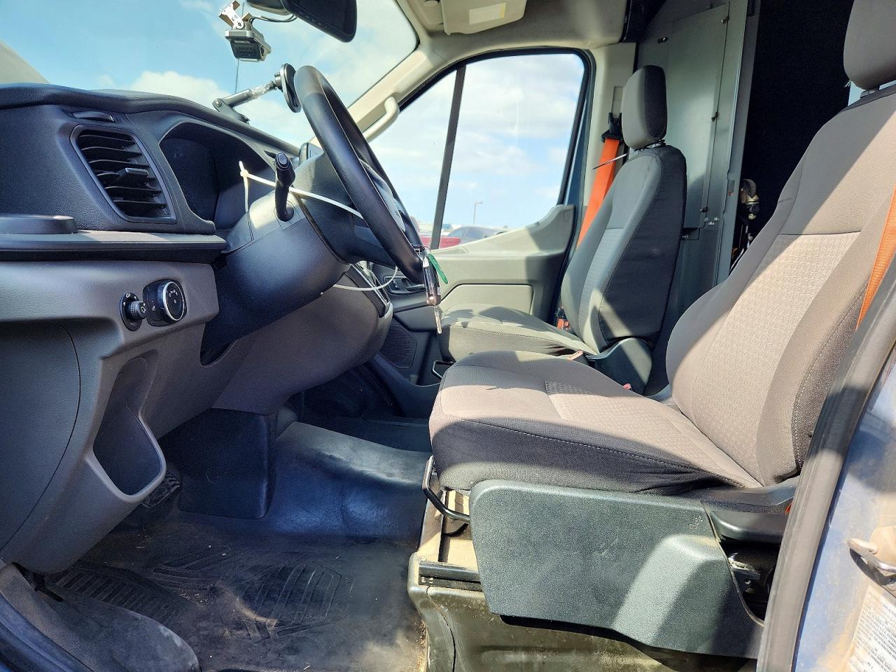 2020 Ford Transit T-250 Cargo ** Clean Title * Prior Fleet ** - Image 7
