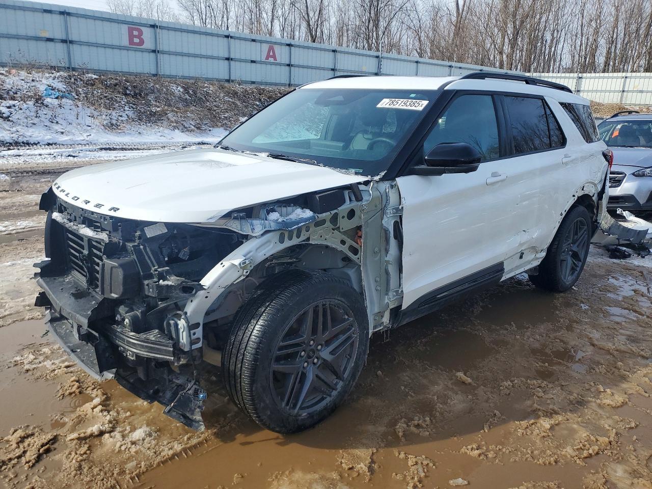 2025 Ford Explorer St-Line