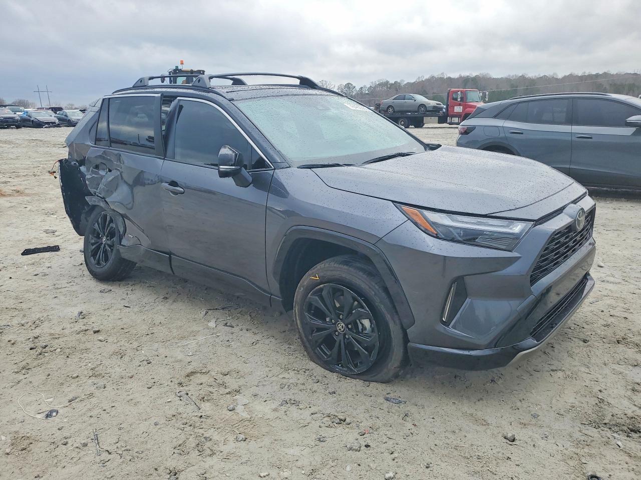 2025 Toyota Rav4 Xse - Image 4