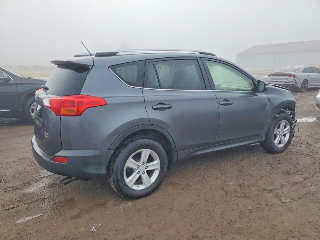 2013 Toyota Rav4 Xle - Фото 3