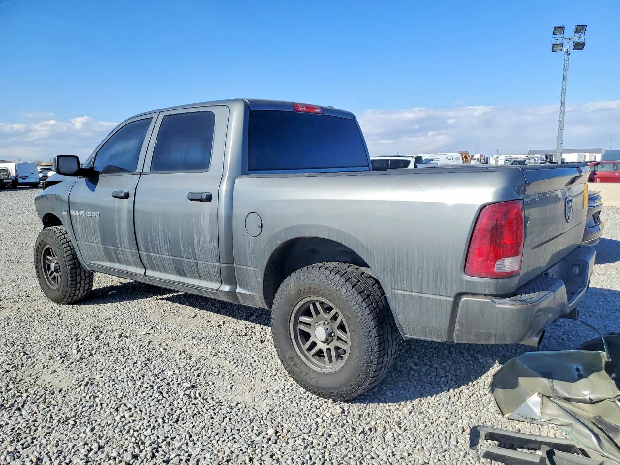 2012 Dodge Ram 1500 St - Фото 2