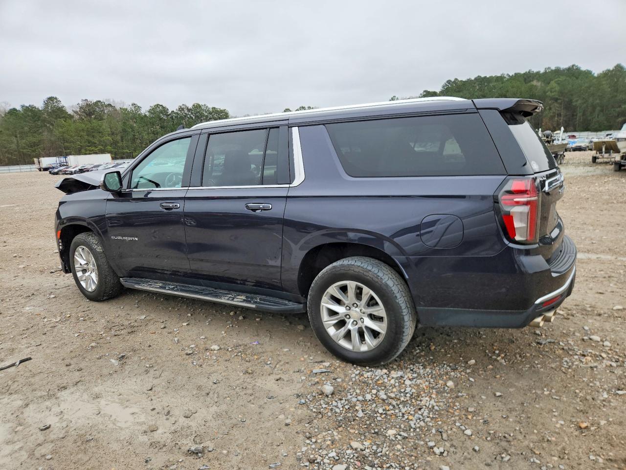 2022 Chevrolet Suburban K1500 Premier - Image 2