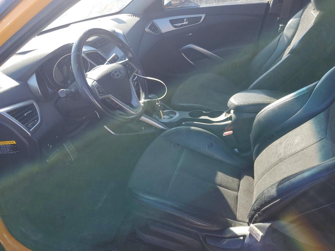 2014 Hyundai Veloster - Фото 7
