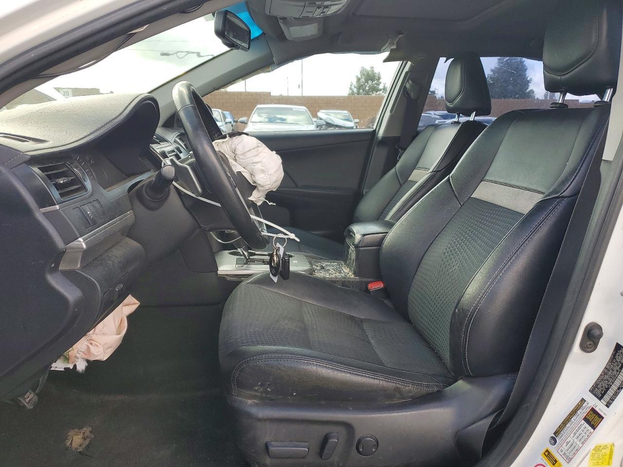 2014 Toyota Camry - Image 7