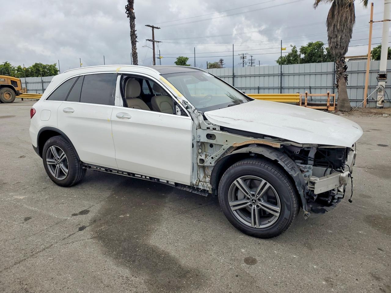 2022 Mercedes-Benz Glc 300 - Фото 4