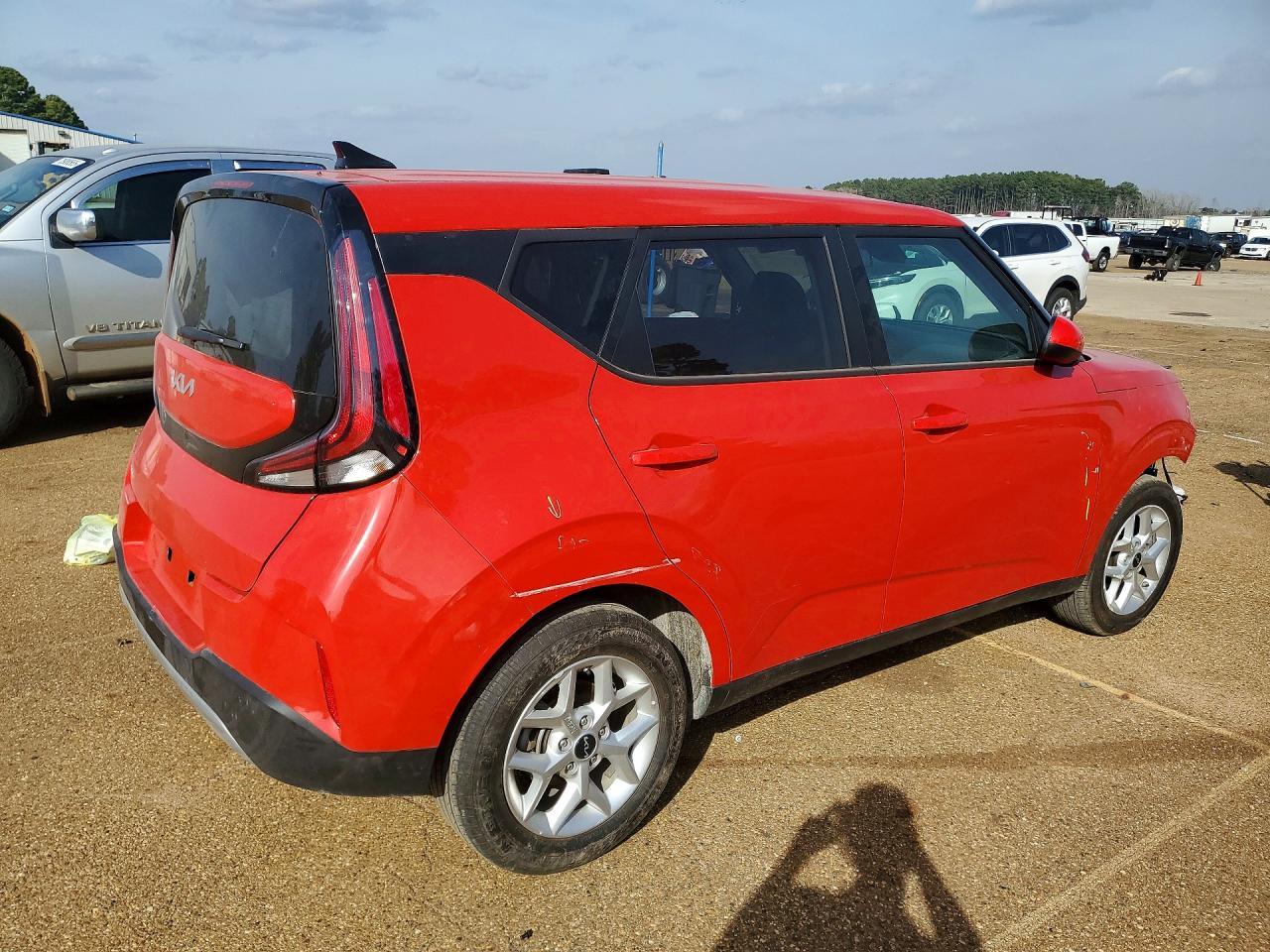 2025 Kia Soul Lx - Image 3