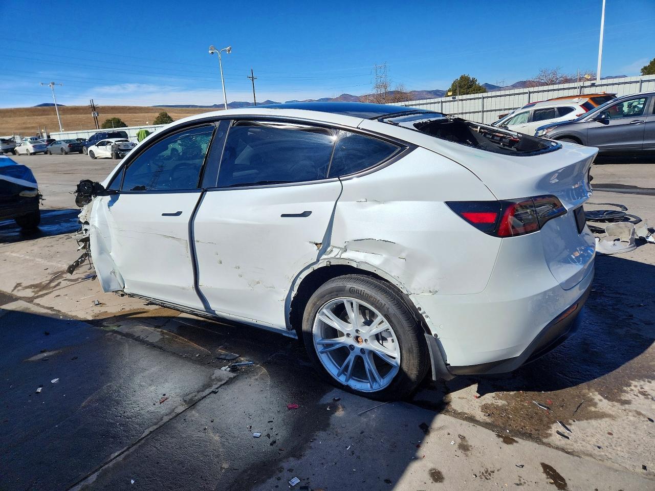 2021 Tesla Model Y - Image 2