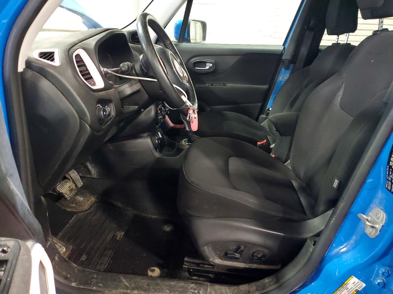 2015 Jeep Renegade Latitude - Image 7